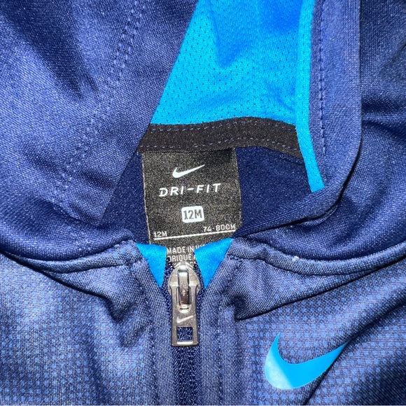 Infant Nike Tracksuit - Picture 2 of 4